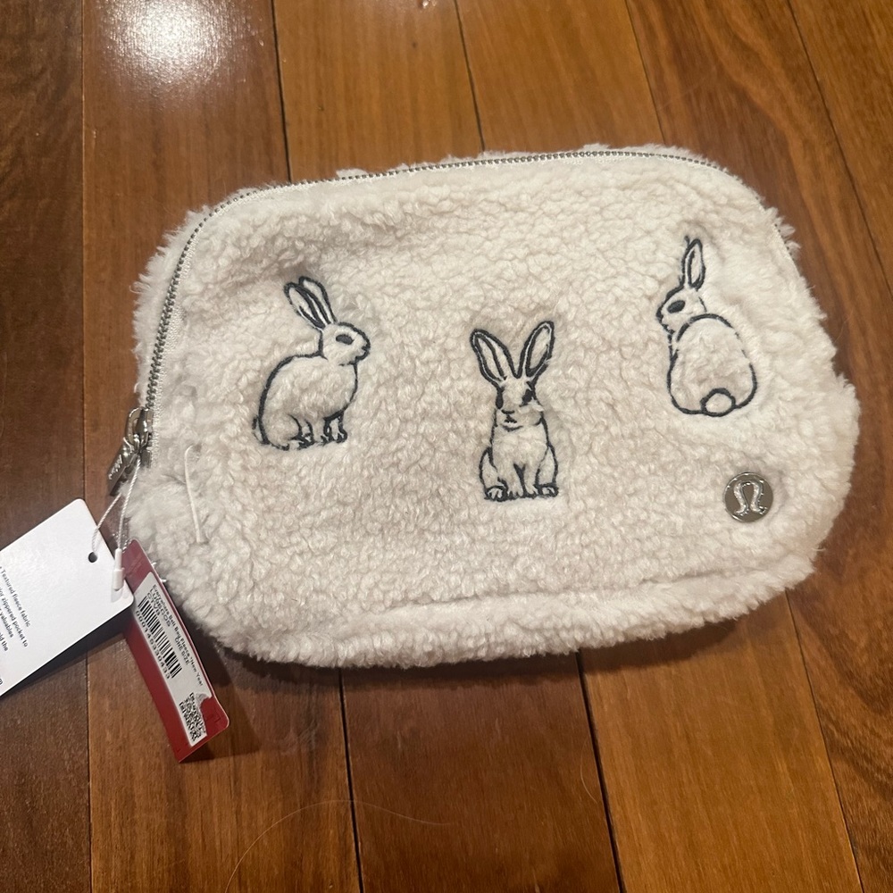 Lululemon lunar new year rabbit bunny white belt bag